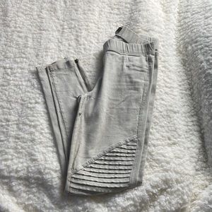 Beulah Style Jeggings in Beige - Size 26